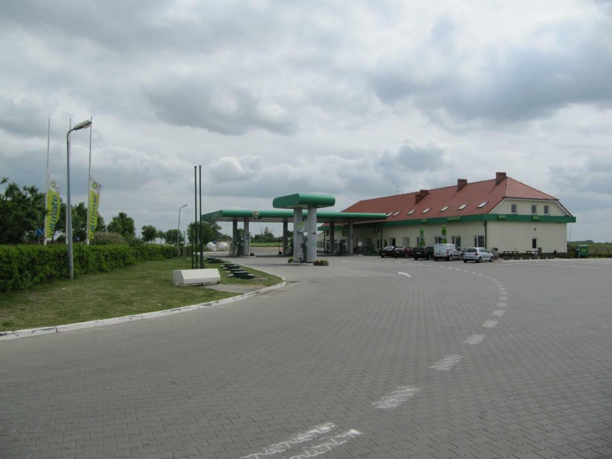 Sawik Dziekanowice Motel Lednogora Exterior photo